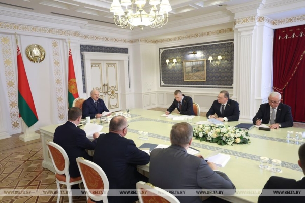 Лукашенко представили доработанный проект указа о контрольно-надзорной деятельности