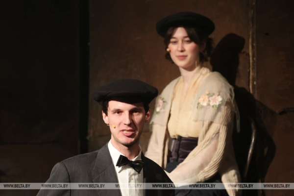 Спектакль Московского театра "Около дома Станиславского" показали на "М.@rt.контакте" в Могилеве