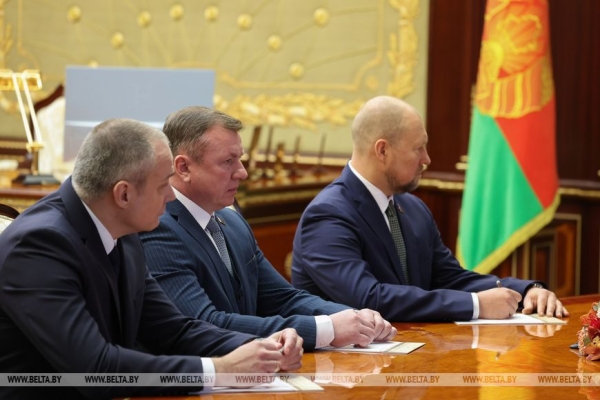 Лукашенко провел кадровые перестановки в посольствах и МИД