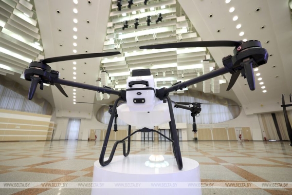 Перезагрузка правительства, революция дронов, интервью в X и Мьянма. Итоги недели Президента