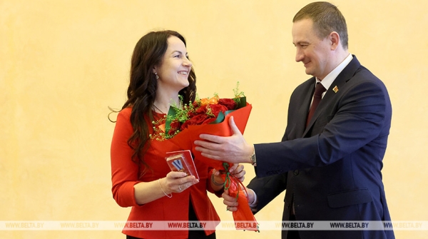 Турчин на вручении ордена Матери: воспитать пять и более детей - тяжелый труд, но благодарный Турчин на вручении ордена Матери: воспитать пять и более детей - тяжелый труд, но благодарный