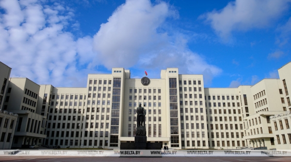 Руководители госорганов проведут в марте личные приемы граждан в Совмине