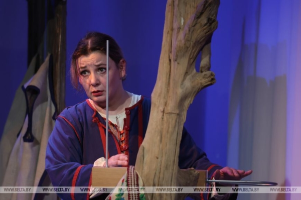 Новый художественный театр России на фестивале "M.@rt.контакт-2025" представил северную легенду "Егорушкины птицы"