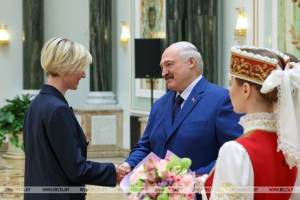 Лукашенко вручил госнаграды женщинам из различных сфер деятельности и регионов страны 