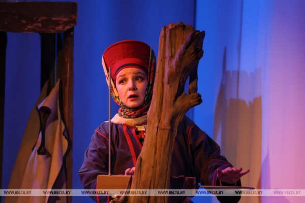 Новый художественный театр России на фестивале "M.@rt.контакт-2025" представил северную легенду "Егорушкины птицы"