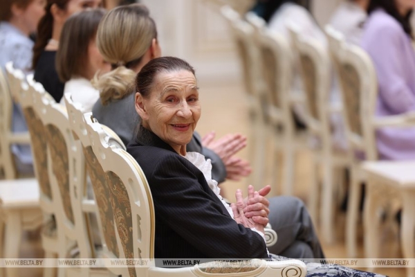 Лукашенко вручил госнаграды женщинам из различных сфер деятельности и регионов страны 