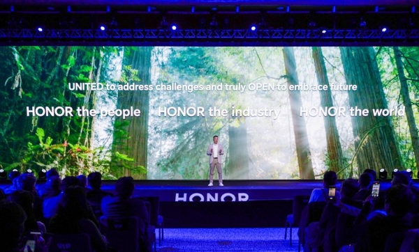 MWC 2025: HONOR инвестирует $10 миллиардов в прогресс ИИ