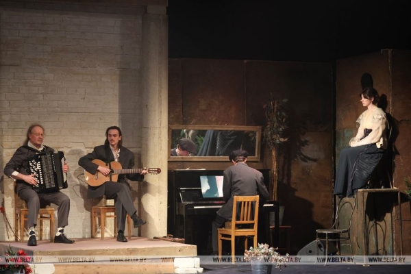 Спектакль Московского театра "Около дома Станиславского" показали на "М.@rt.контакте" в Могилеве