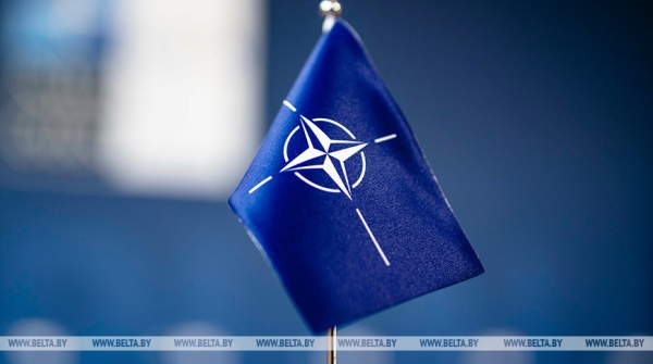 В НАТО намерены нарастить запасы вооружений у союзников на 30%