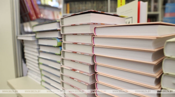 Литература о ВОВ и детские книги. Издательство "Беларусь" о том, что чаще покупают на выставке 