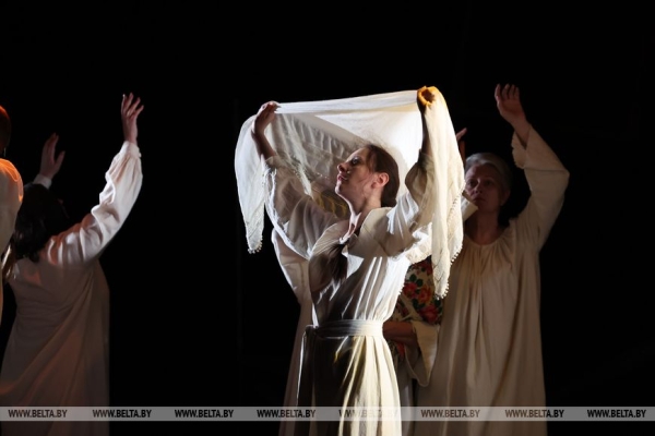 Пензенский театр юного зрителя представил в Могилеве спектакль "Кижеватов (страницы истории)"