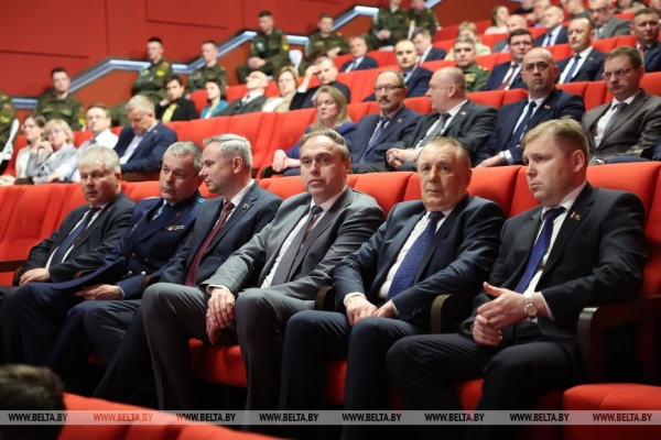 "Иди и смотри, чувствуй, переживай". Шикунец о фильмах "Лагеря смерти" и "Сожженные деревни"