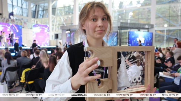 Минская школьница придумала, как использовать пластиковые бутылки для 3D-печати 