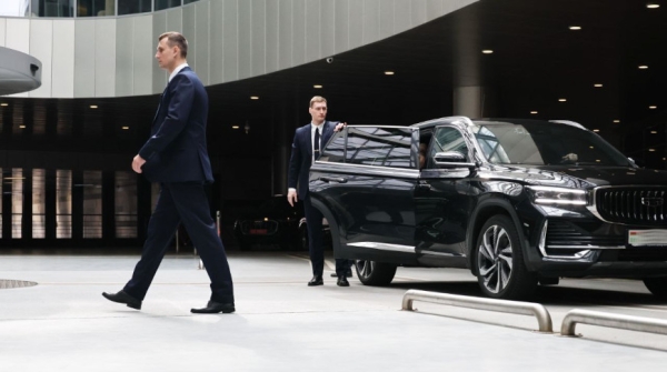 Известные актеры, бизнесмены, дипломаты и спортивные команды. Узнали, кто бывает под защитой белорусских телохранителей