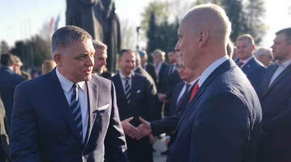 Посол Беларуси поблагодарил премьер-министра Словакии за отстаивание исторической памяти 