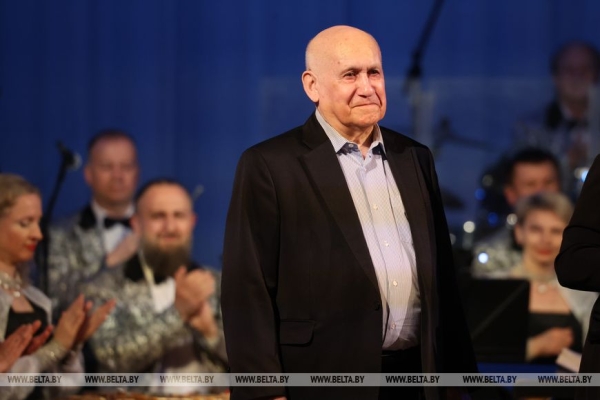 "Более 580 встреч, будет тысяча". Эдуард Ханок о работе с молодежью и планах на будущее "Более 580 встреч, будет тысяча". Эдуард Ханок о работе с молодежью и планах на будущее