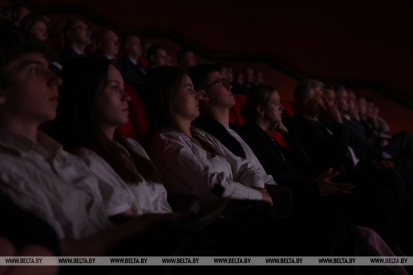 "Иди и смотри, чувствуй, переживай". Шикунец о фильмах "Лагеря смерти" и "Сожженные деревни"