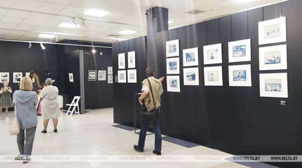 "Память в объективе". Фотовыставку к 80-летию Победы представили в галерее Савицкого