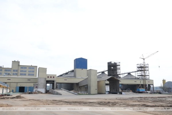 Образец для регионов, заявление о гастарбайтерах, амнистия и переосмысление Чернобыля. Итоги недели Президента