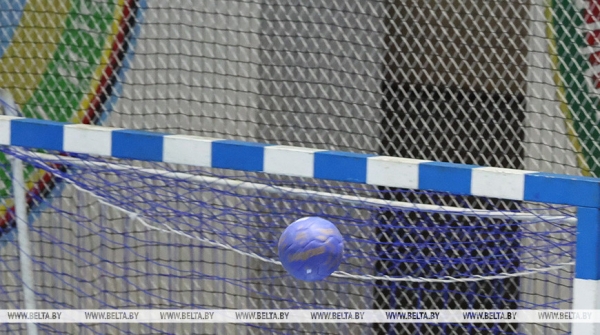 Финал турнира по гандболу "Стремительный мяч" начался в Минске 