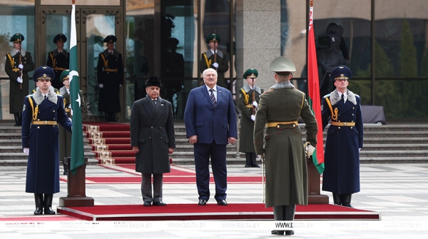 Шахбаз Шариф: постараюсь сделать все, чтобы дружба Пакистана с Беларусью крепла Шахбаз Шариф: постараюсь сделать все, чтобы дружба Пакистана с Беларусью крепла