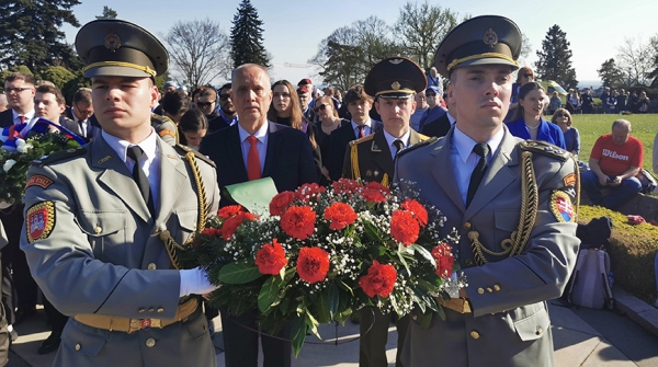 Посол Беларуси поблагодарил премьер-министра Словакии за отстаивание исторической памяти 