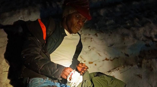 Людей травят собаками, избивают и грабят. СК об уголовных делах по факту жестокости к мигрантам Людей травят собаками, избивают и грабят. СК об уголовных делах по факту жестокости к мигрантам