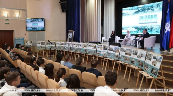 Написать свою историю после знакомства с выставкой БЕЛТА предложили студенты МИТСО и столичные школьники Написать свою историю после знакомства с выставкой БЕЛТА предложили студенты МИТСО и столичные школьники