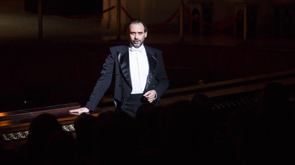 Театр - это жизнь. Народный артист Беларуси Станислав Трифонов о традициях и стремлении к совершенству 