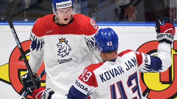 Сборная Чехии по хоккею обыграла Казахстан и вышла в плей-офф чемпионата мира