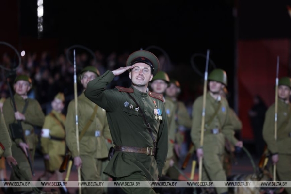 Генеральная репетиция военного парада к 80-летию Победы прошла у стелы "Минск - город-герой"