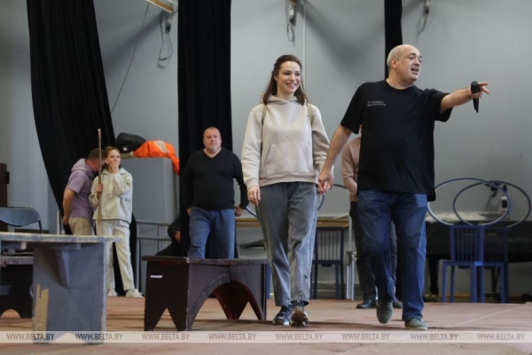 "Ставлю для современного зрителя". Режиссер Большого о подготовке оперы "Орлеанская дева"