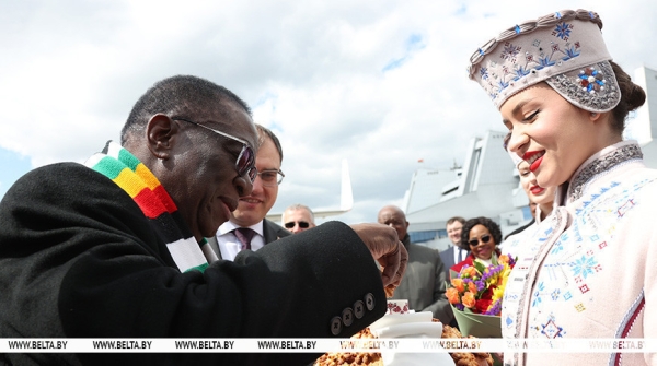 Президент Зимбабве Эммерсон Мнангагва прибыл с визитом в Беларусь