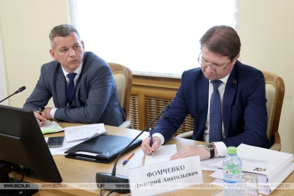 Крутой призвал вывести сотрудничество со Смоленской областью на самый высокий уровень