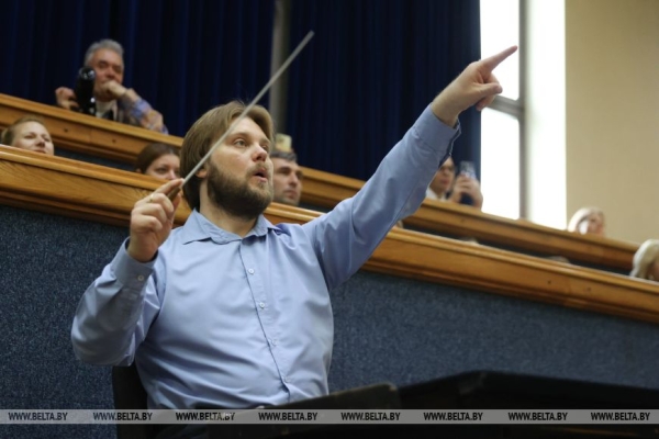 "Ставлю для современного зрителя". Режиссер Большого о подготовке оперы "Орлеанская дева"