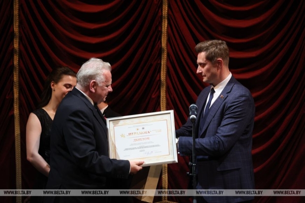 "Что от души идет, то в душу и попадет". Член жюри о важности фестиваля "Перамога"