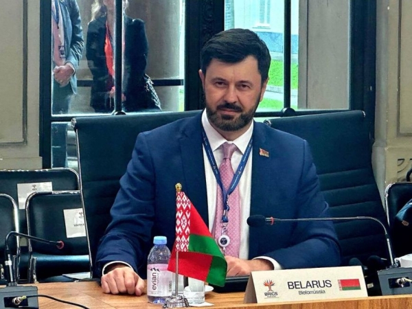 Беларусь призвала страны БРИКС проводить единую линию против санкций и тарифных войн Беларусь призвала страны БРИКС проводить единую линию против санкций и тарифных войн