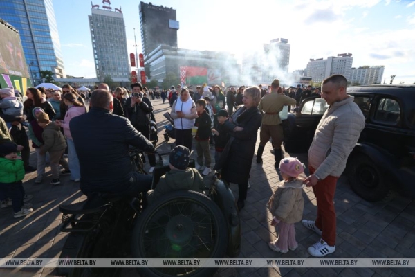 Интерактивы, выставки и детский смех. Как прошел семейный фестиваль "Наша Победа" в Минске