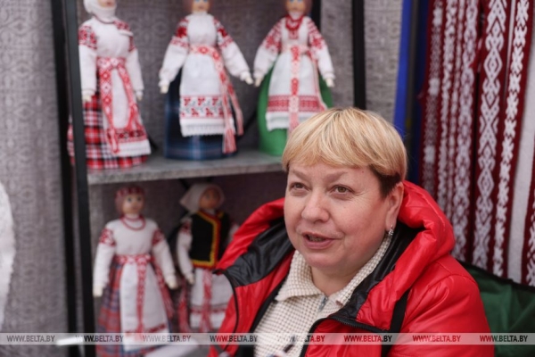 Народные ремесла и авторские сувениры. Что представили мастера на фестивале "Вясновы букет"