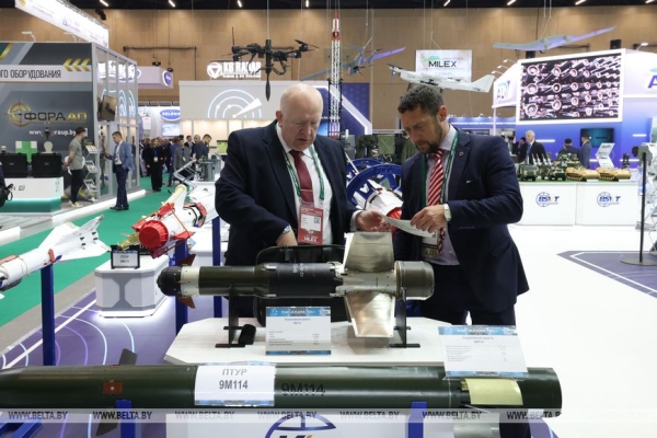 
Каранкевич: белорусский ВПК эффективно адаптировался к новым экономическим реалиям
