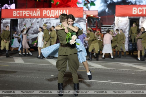 Генеральная репетиция военного парада к 80-летию Победы прошла у стелы "Минск - город-герой"