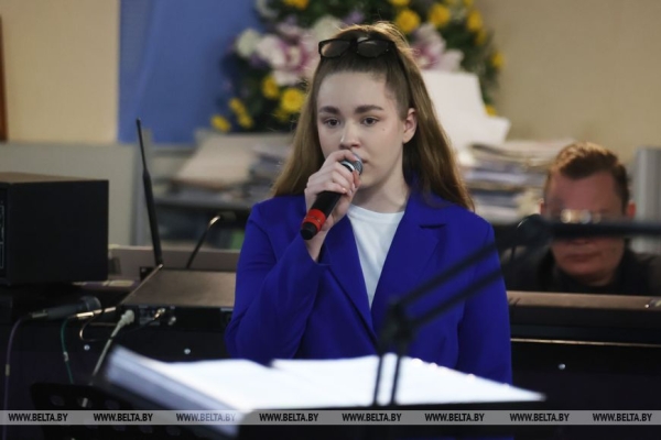 Кто борется за хрустальную гитару? Посмотрели, как молодые исполнители готовятся к конкурсу в Молодечно