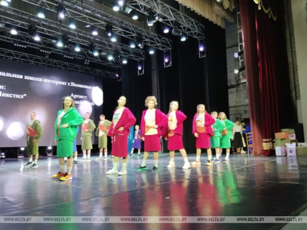 Стать принцессой на один день. Показ при участии детей с особенностями развития прошел в Минске Стать принцессой на один день. Показ при участии детей с особенностями развития прошел в Минске