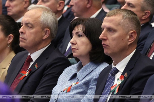 О "не формальной" памяти, войне за умы и сердца и молниеносном ответе агрессору. Откровенная речь Лукашенко в канун 80-летия Победы 