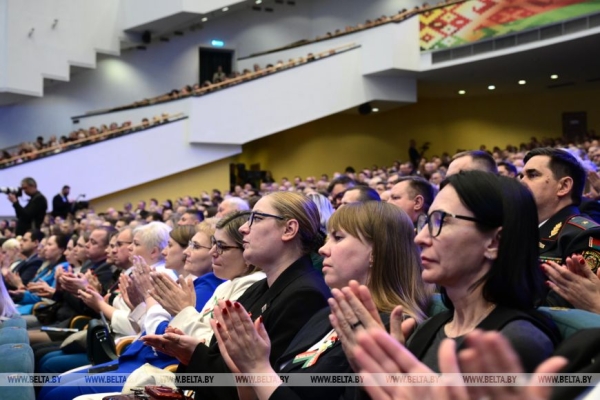О "не формальной" памяти, войне за умы и сердца и молниеносном ответе агрессору. Откровенная речь Лукашенко в канун 80-летия Победы 