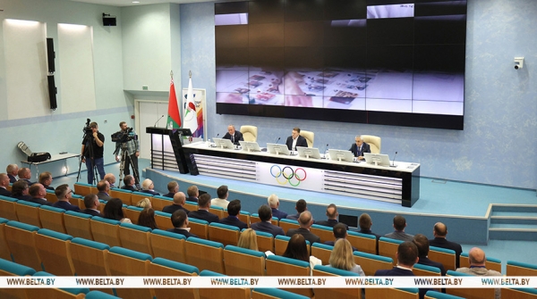 Около 2 тыс. молодых белорусских атлетов и тренеров получают стипендии Президентского спортивного клуба