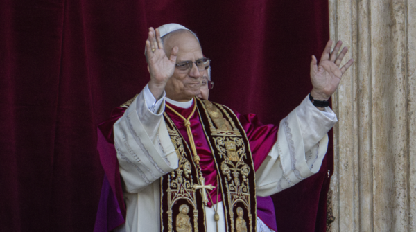 Лукашенко поздравил с избранием нового Папу Римского Льва XIV и пригласил его в Беларусь Лукашенко поздравил с избранием нового Папу Римского Льва XIV и пригласил его в Беларусь