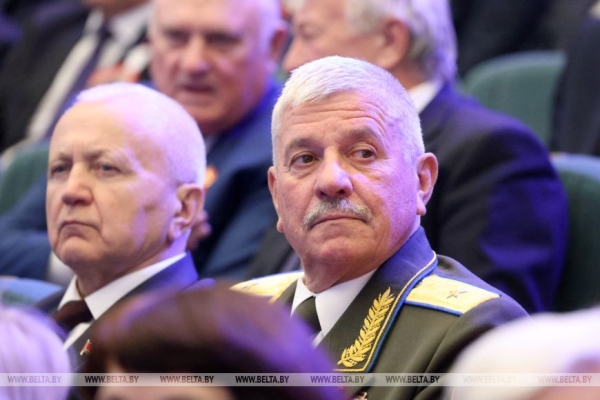 О "не формальной" памяти, войне за умы и сердца и молниеносном ответе агрессору. Откровенная речь Лукашенко в канун 80-летия Победы 