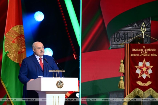 О "не формальной" памяти, войне за умы и сердца и молниеносном ответе агрессору. Откровенная речь Лукашенко в канун 80-летия Победы 