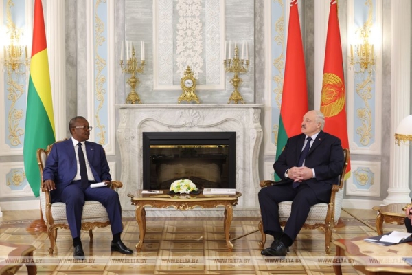 День Победы в двух столицах, откровенные заявления, марафон встреч и музей народных достижений. Итоги недели Президента День Победы в двух столицах, откровенные заявления, марафон встреч и музей народных достижений. Итоги недели Президента